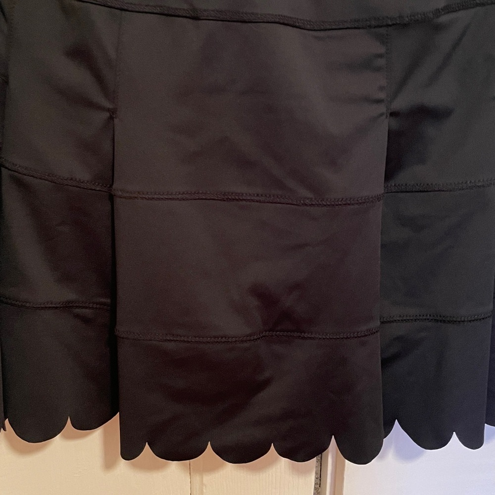 Karlie Scallop Hem Tennis Skirt size Large in Black - Picture 6 of 10
